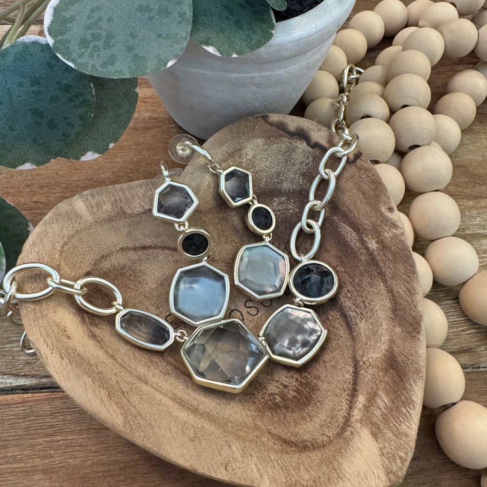 Kendra Scott Natalia Y necklace & earring set with Faceted Stones